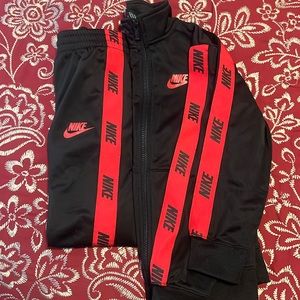 Nike jogging suit